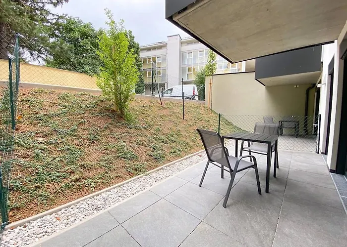 Grosszuegige Mit Terrasse * Vídeň